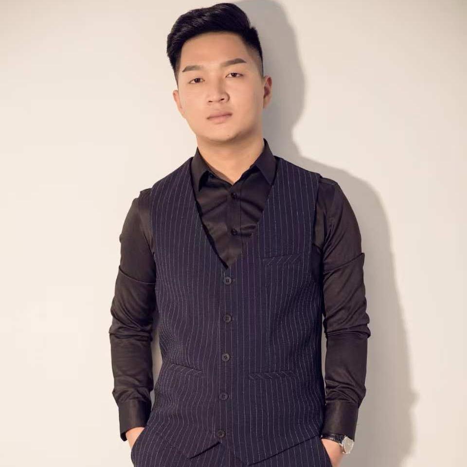 菏泽大表哥训练营-王教练