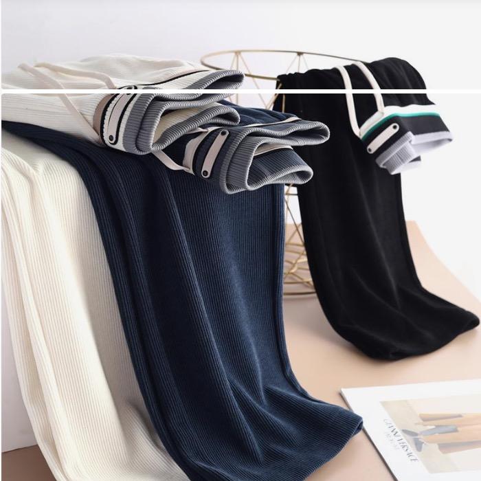 옷을 입고 옷을 말하다