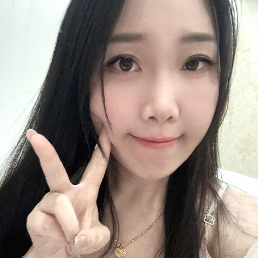 𝓏𝒽𝓊 ᥫᩣ