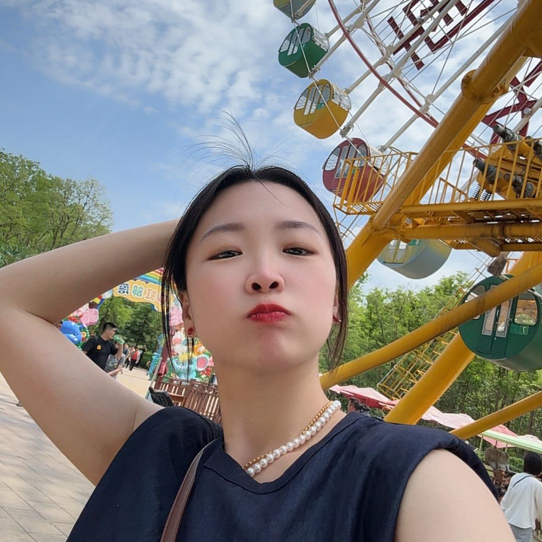 小左左✨