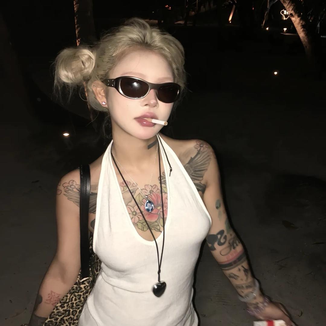 小猫. 「BC」💚