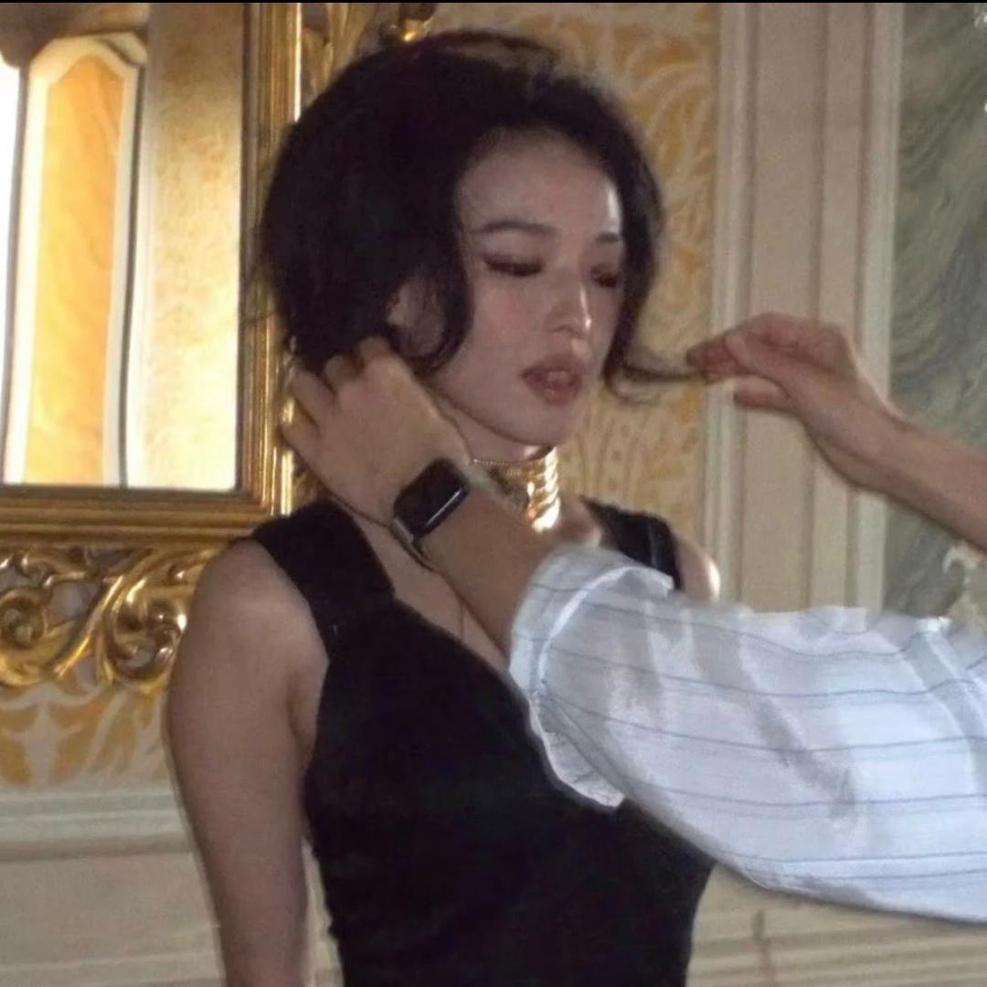 ZHOU 💃