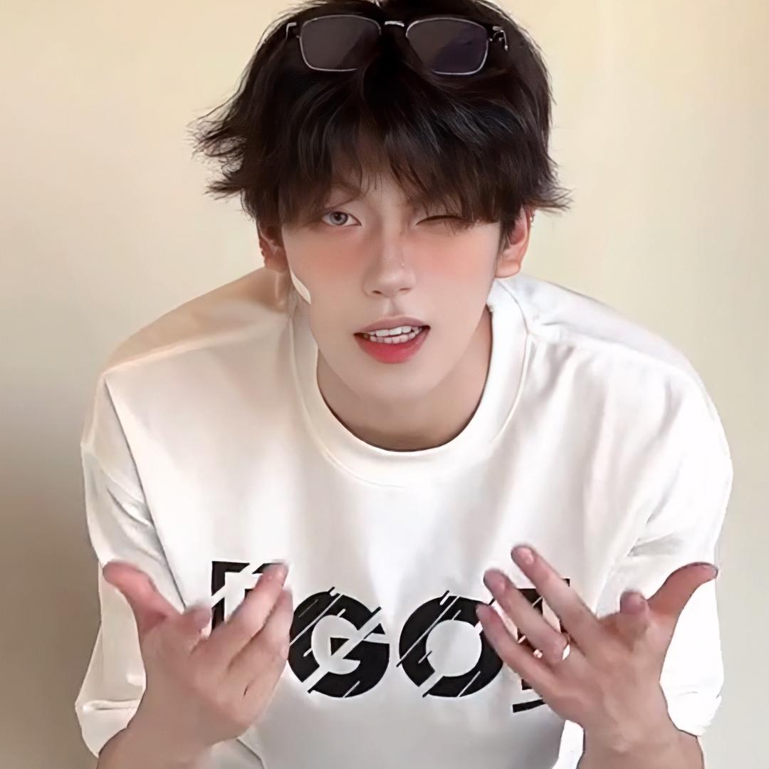 小尹同学