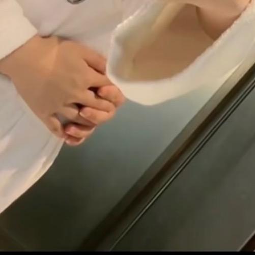 用户11372472873