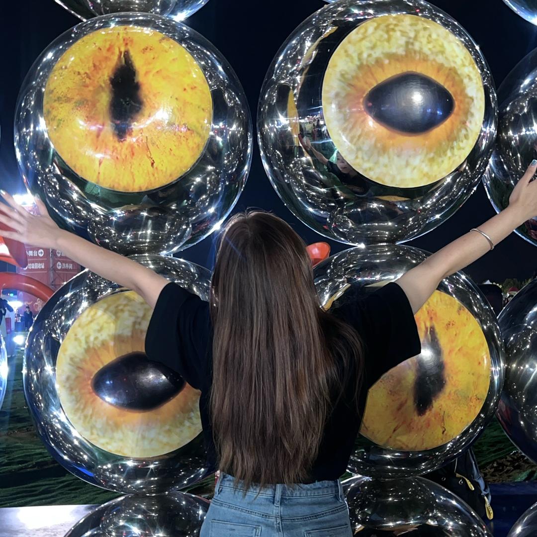 小熊不吃糊面包yu