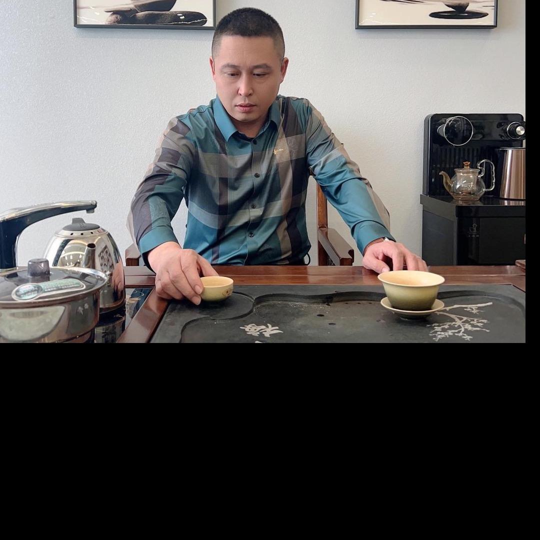 亮某人