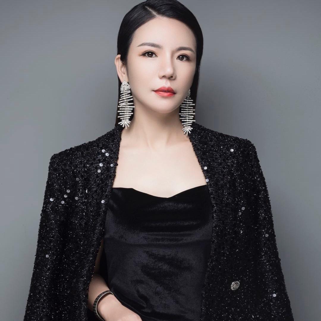 水晶之恋珠宝店_伊澜