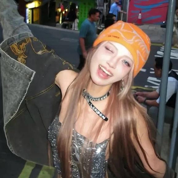 ✘✘✘