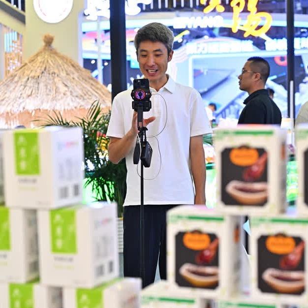 @卖水果的董支书（眉山柑橘）