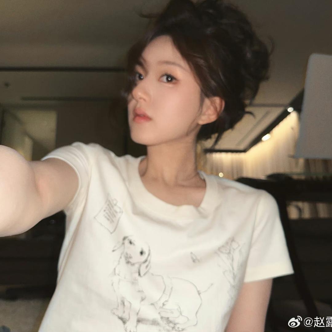 皎皎🐯
