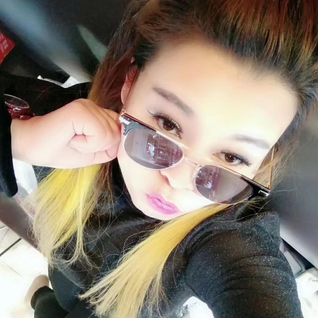 侠妹曳舞