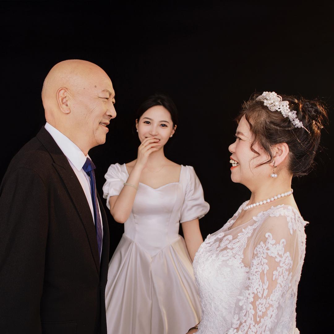 李什么李。
