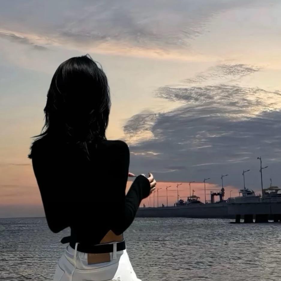 淋雨要浪漫^
