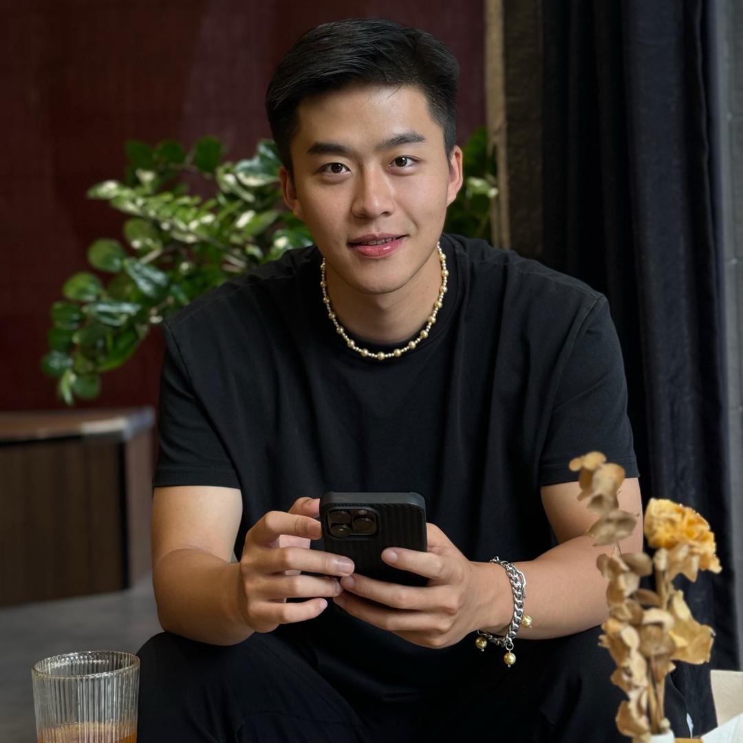 辉亦杨