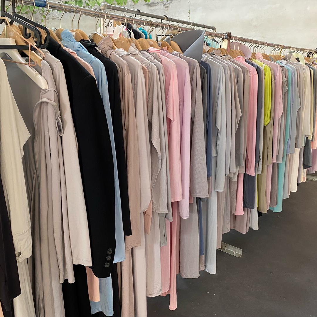 钱多女装服饰