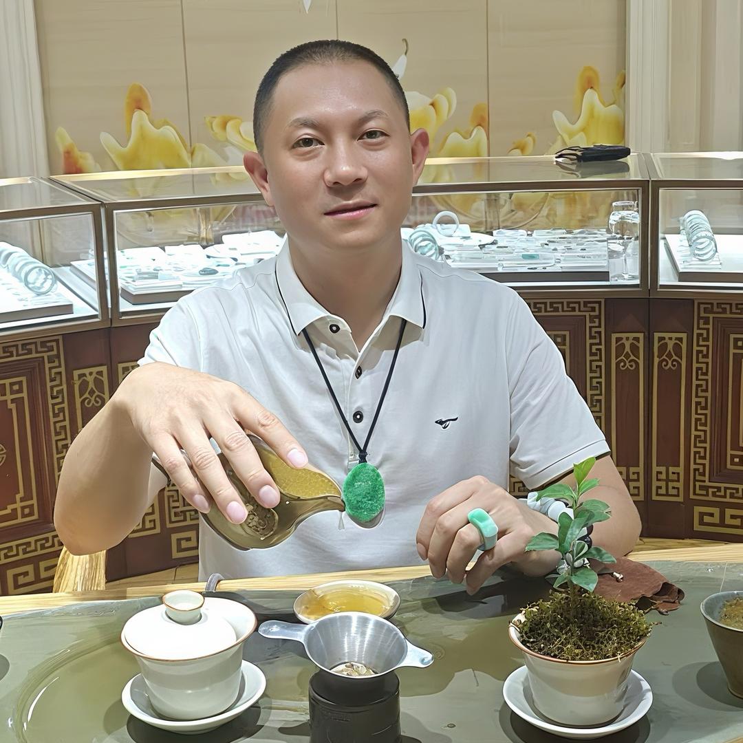 大理贤哥（翡翠）