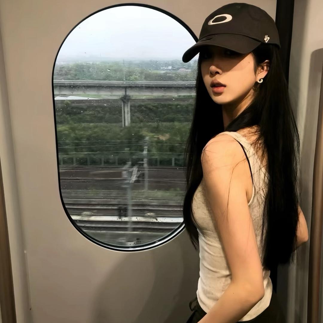 哥哥开门我是我嫂子