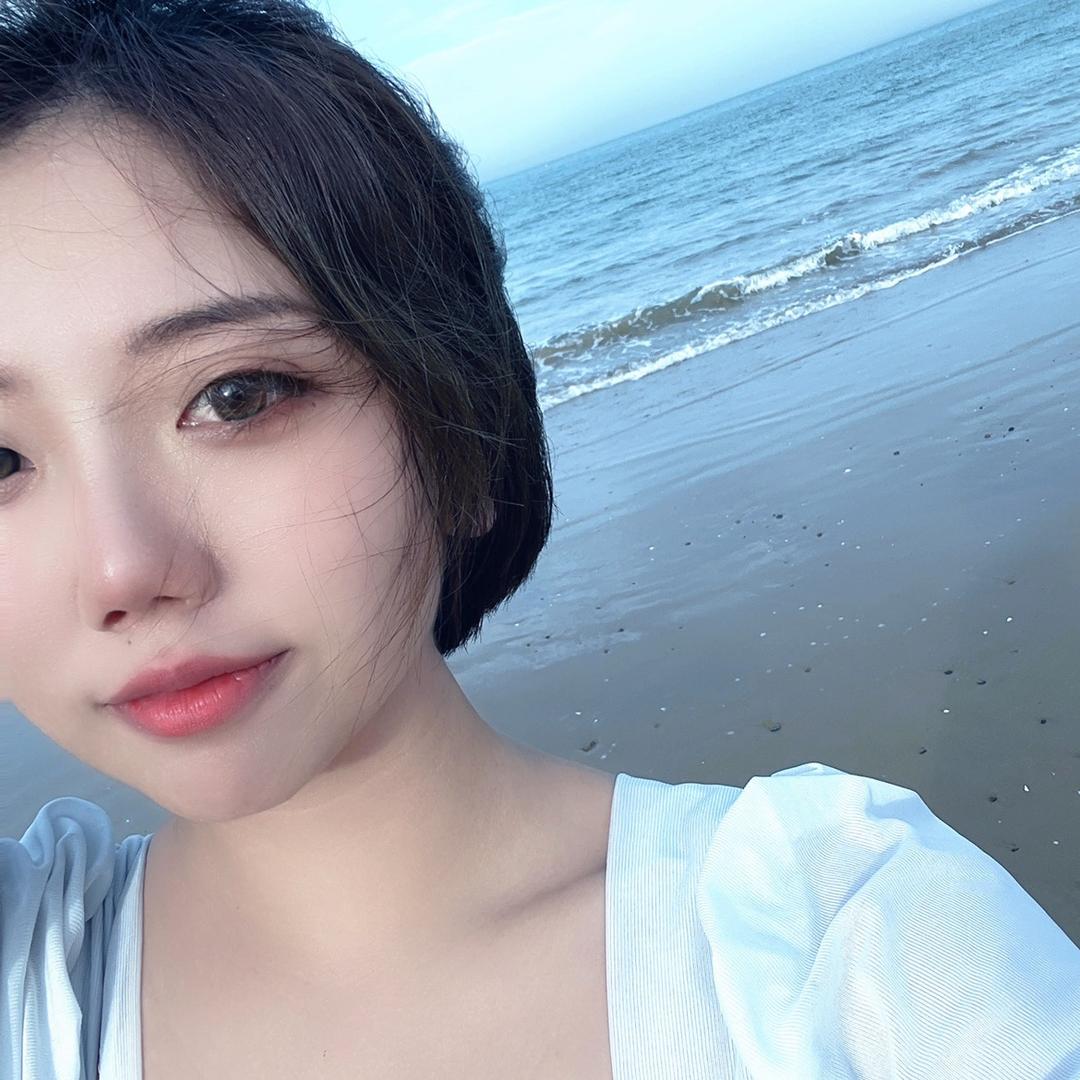 初玖逛吃成都