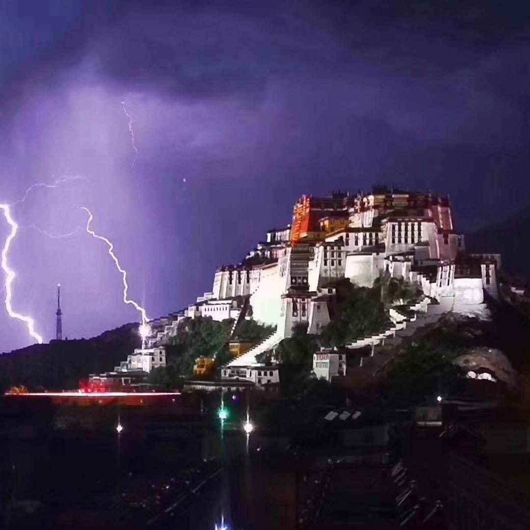 珠峰下的卡夫卡