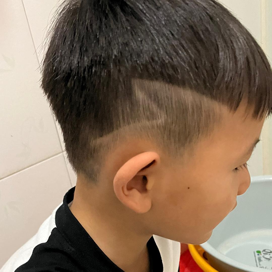从小爱吃奶¥.?