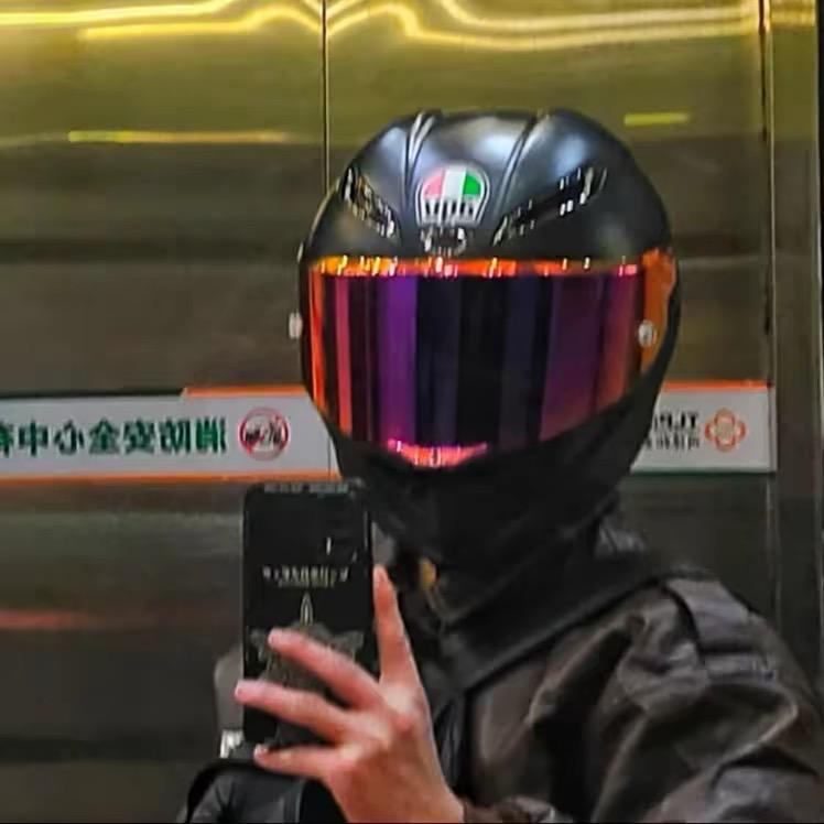 玩车的张万森