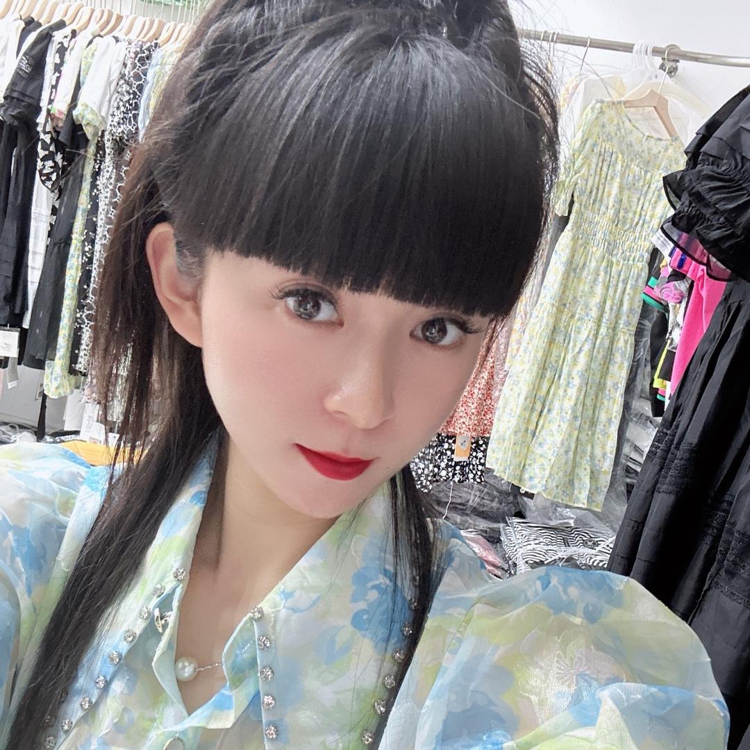 朝天门程鑫服饰大号