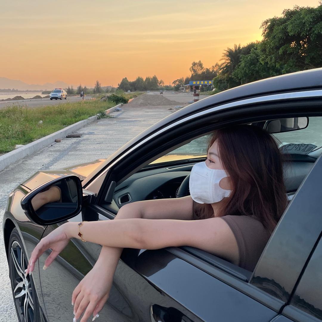 开雅阁的小姐姐