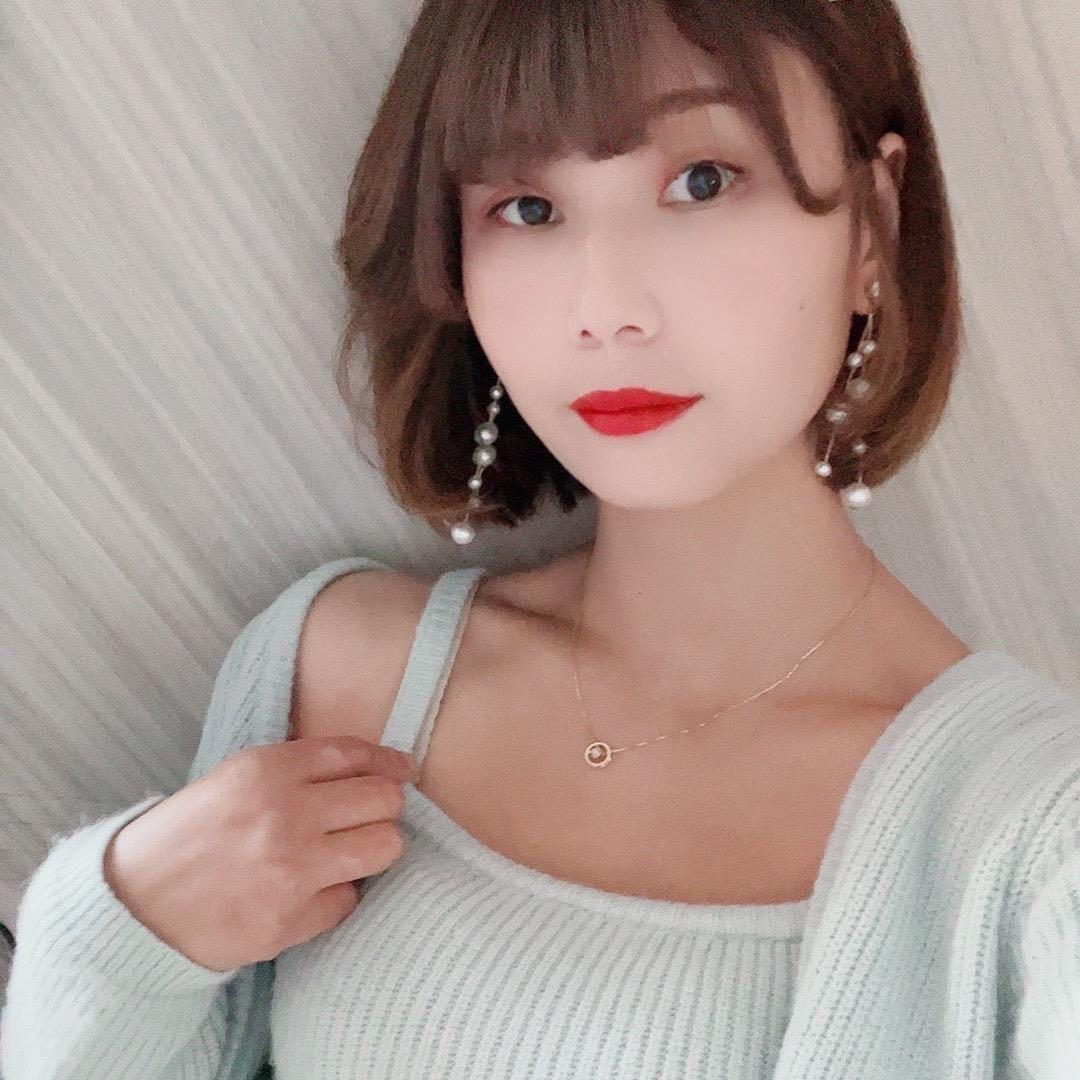 荣荣😁莉莉😁萱萱