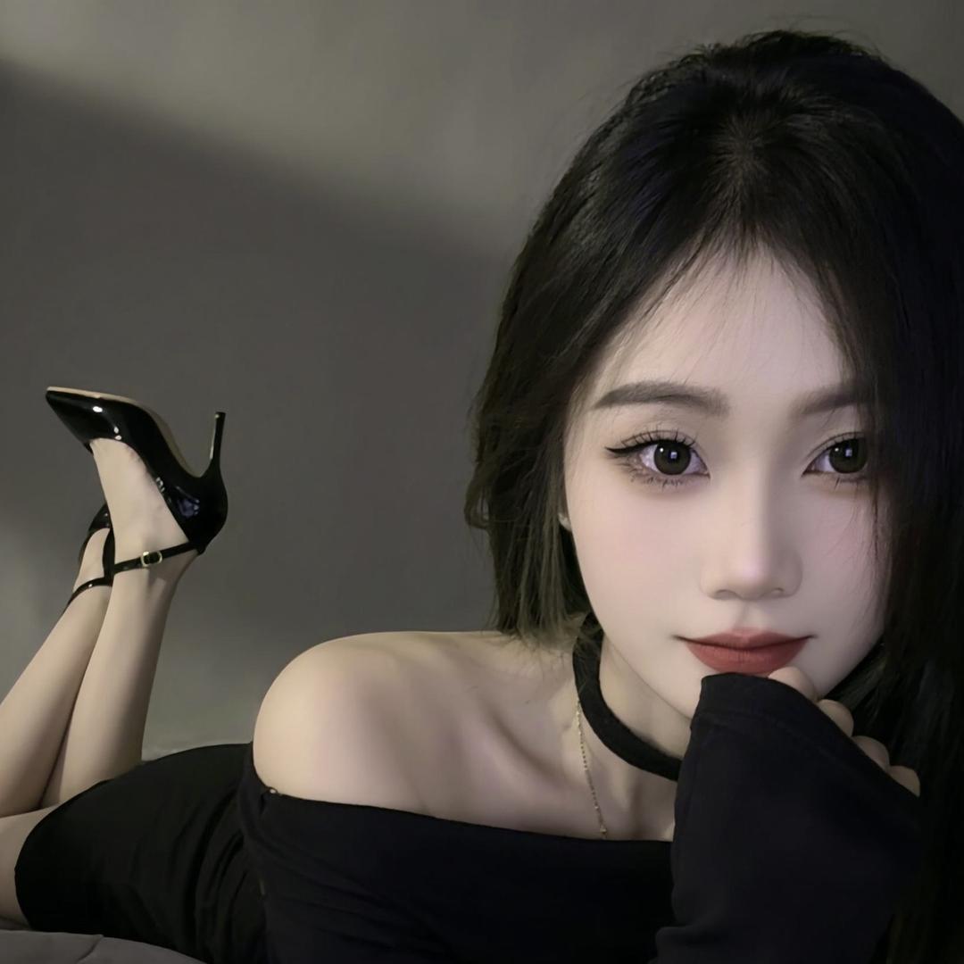 是月月吖🧚🏻‍♀️