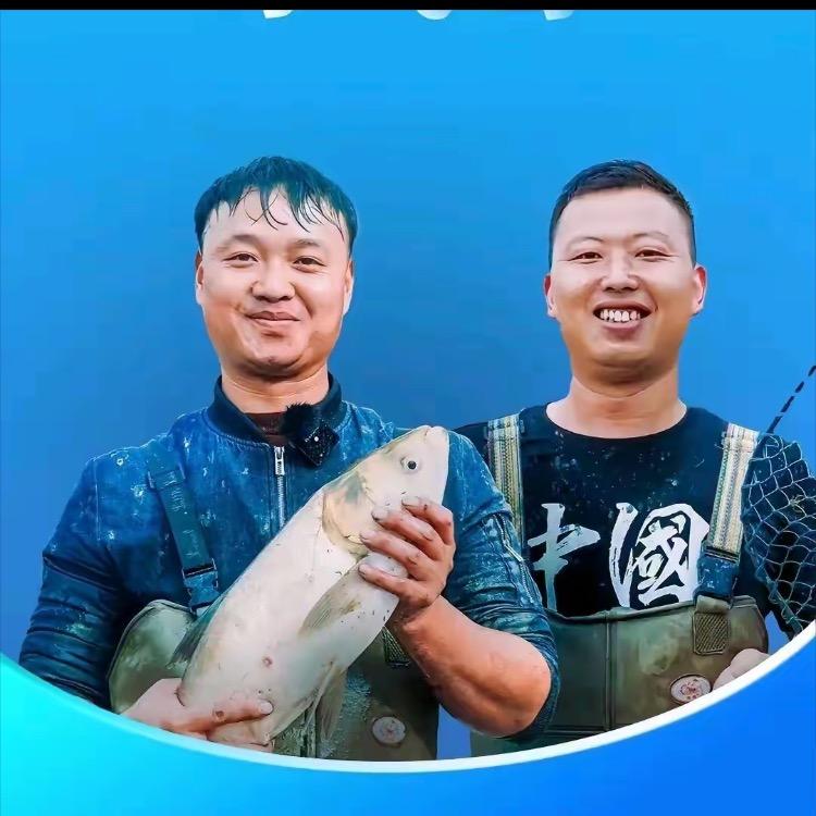 大表哥Vlog抓鱼摸虾