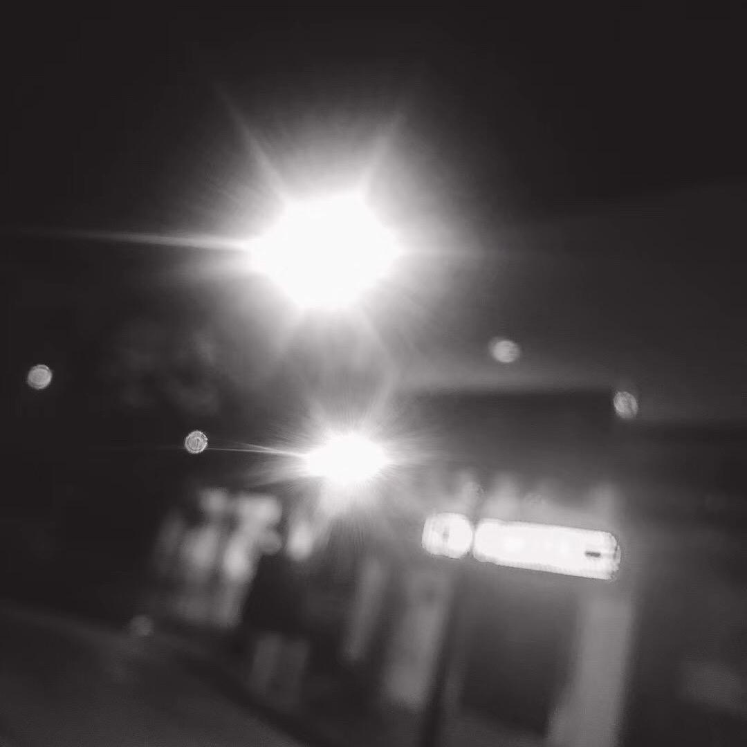 辻弎.
