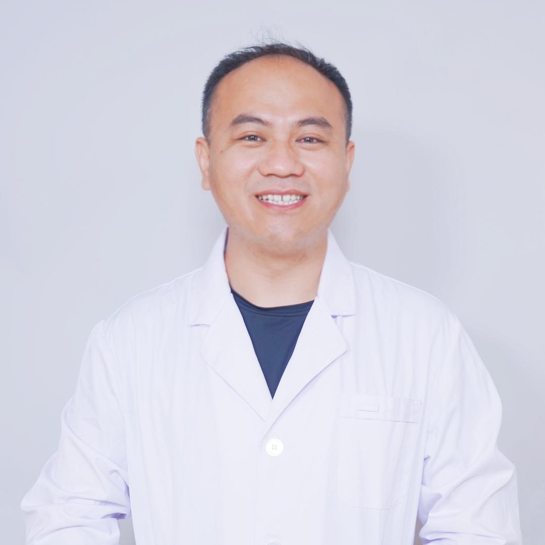 李明爱