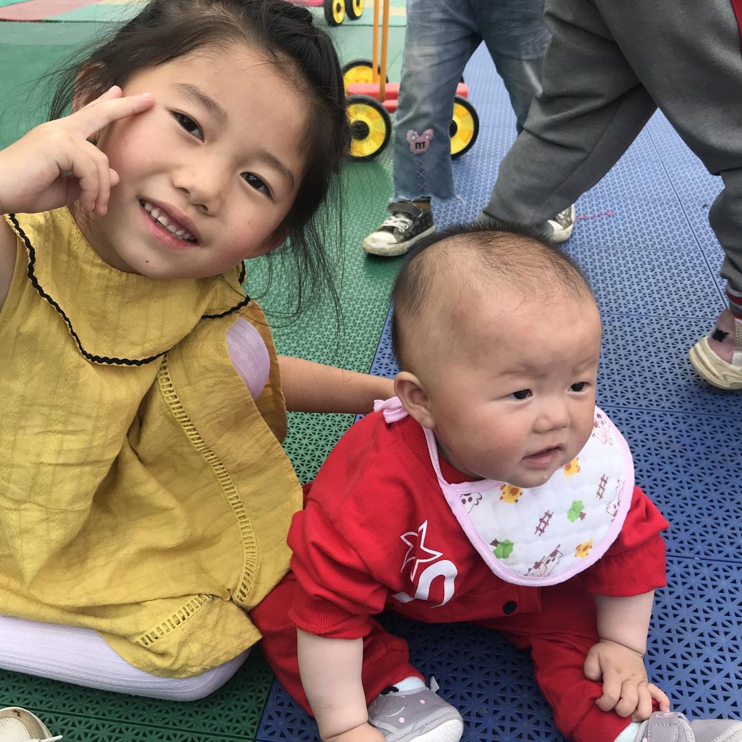 农村小周《不定时主播》
