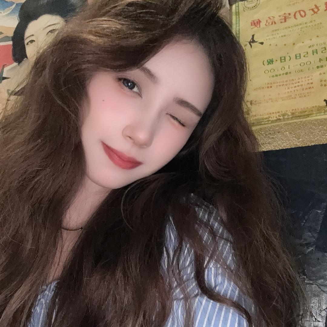 乔婉.