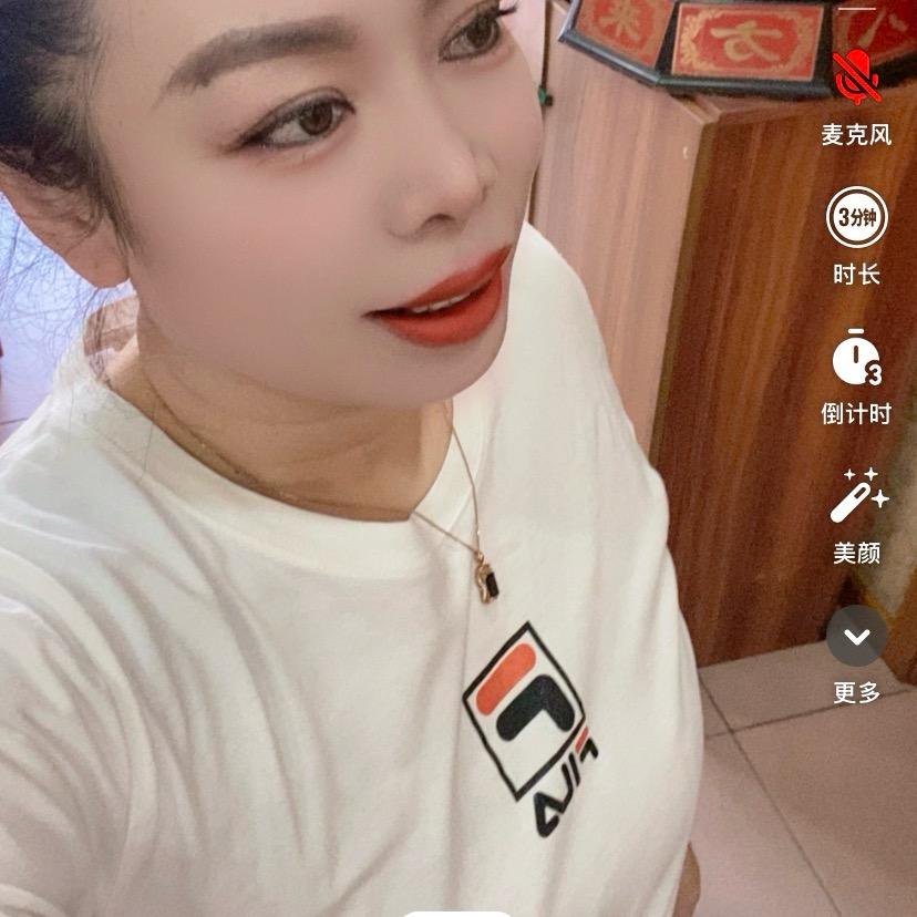 周周腰突11个月在岸边1群