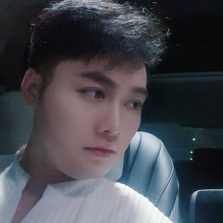 韩成