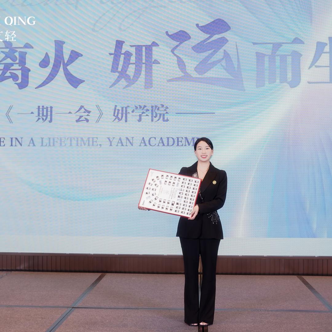 王香玲、妍艾轻打造健康素颜肌