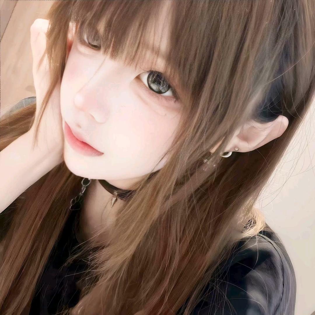峿