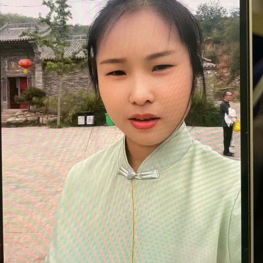倪传百合