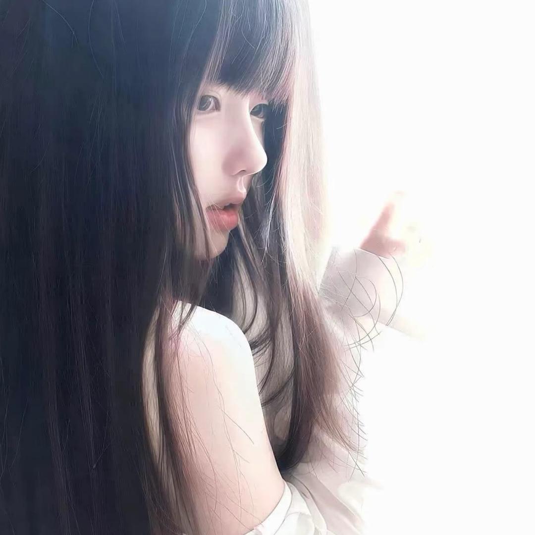 林呦.