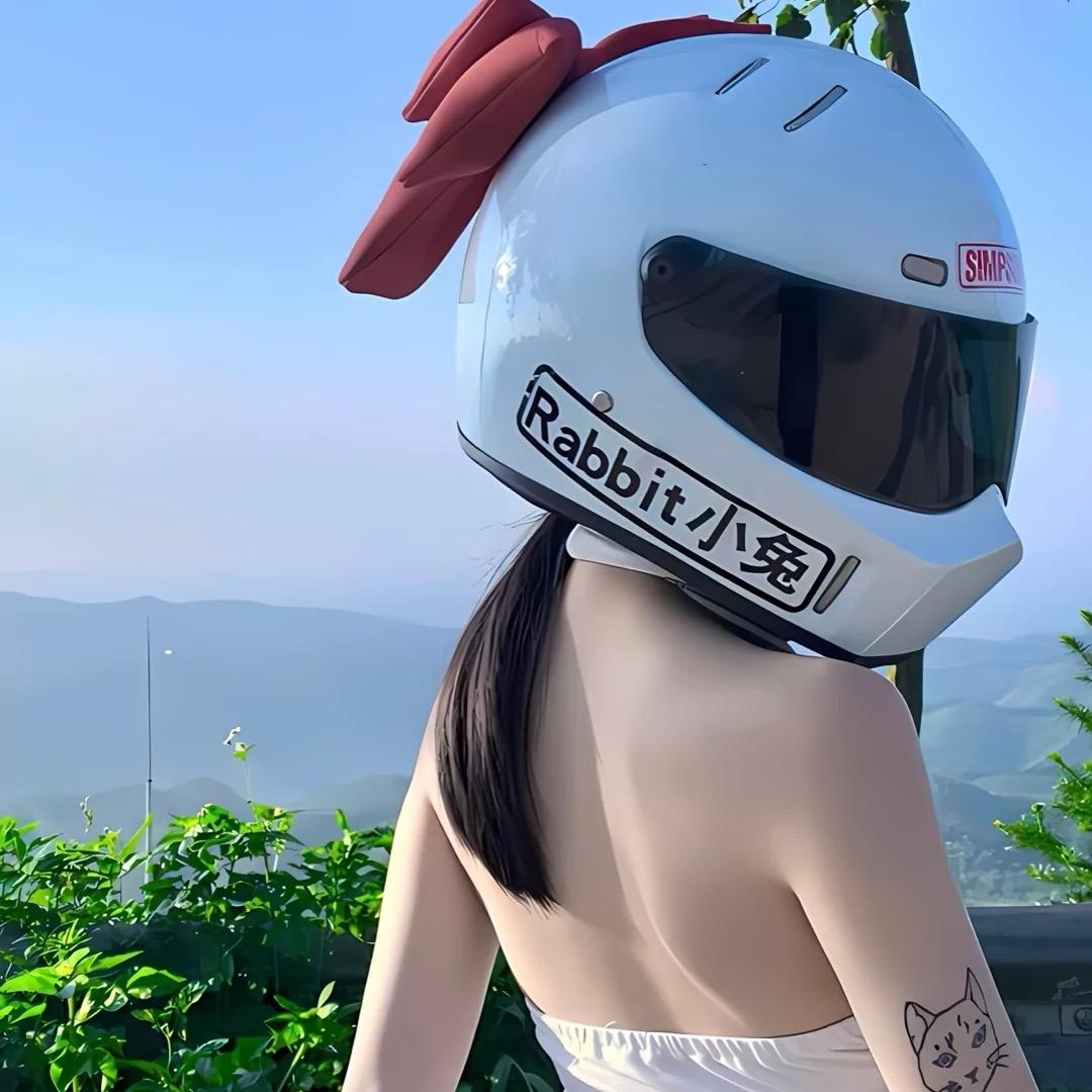 ╰つ凉城，己无爱