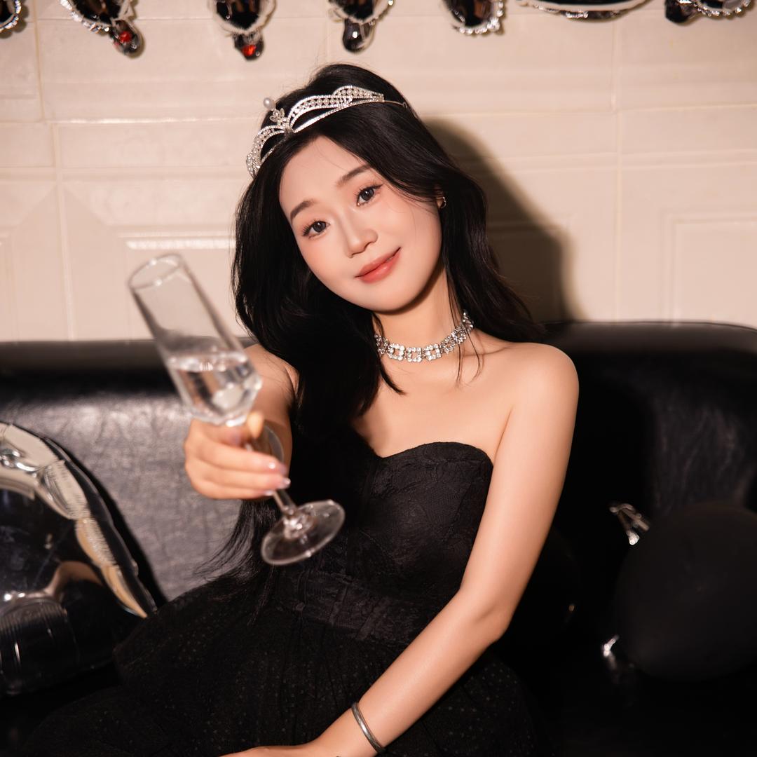 钱多多💰🎫💶💸💵💴🪪💳