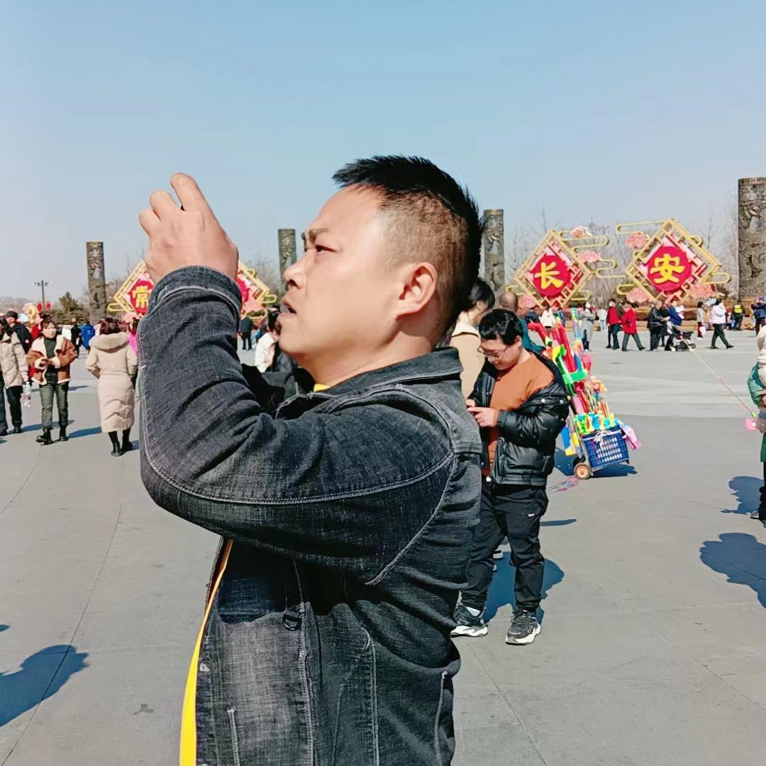 盼盼（小黑）