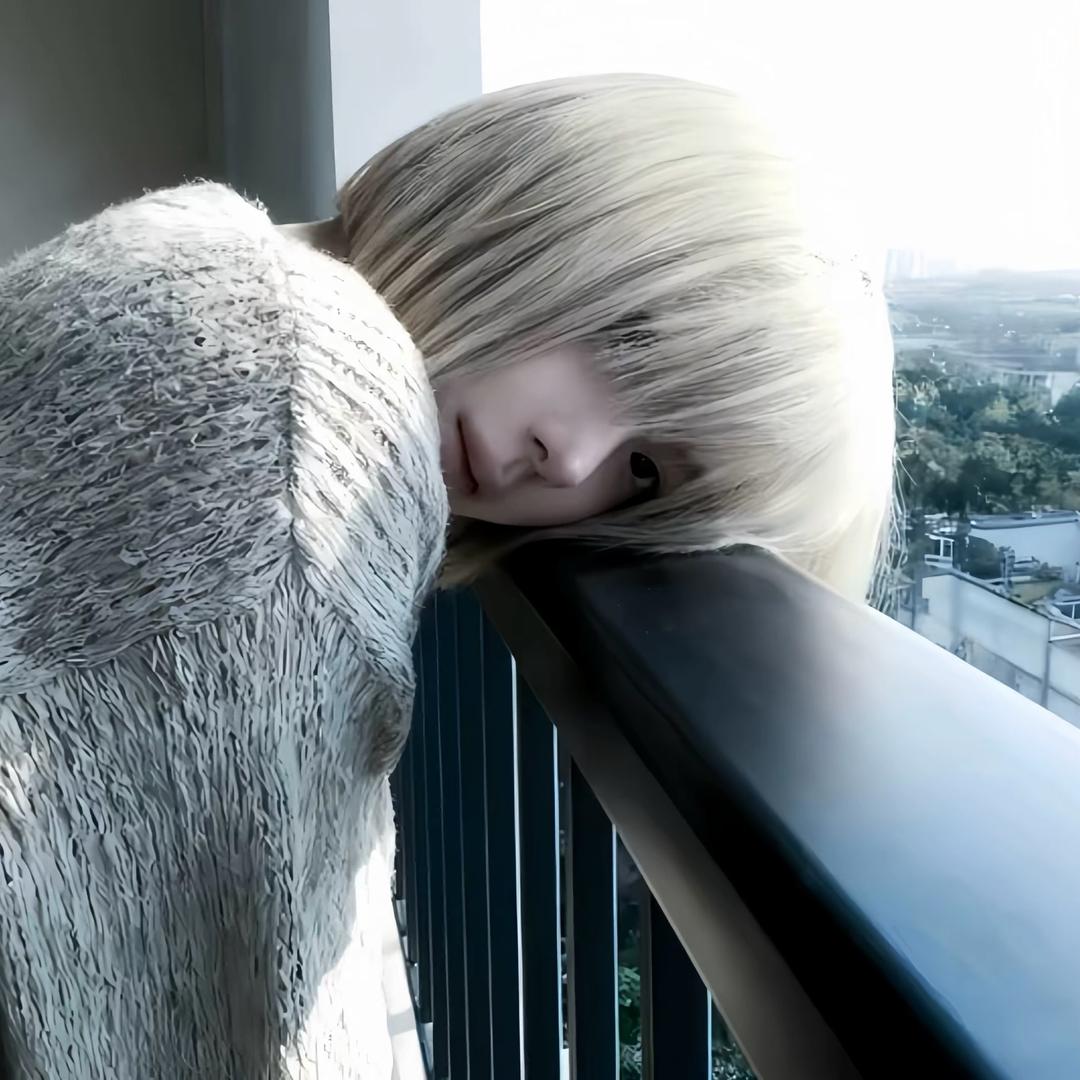 她有胃病不爱吃饭