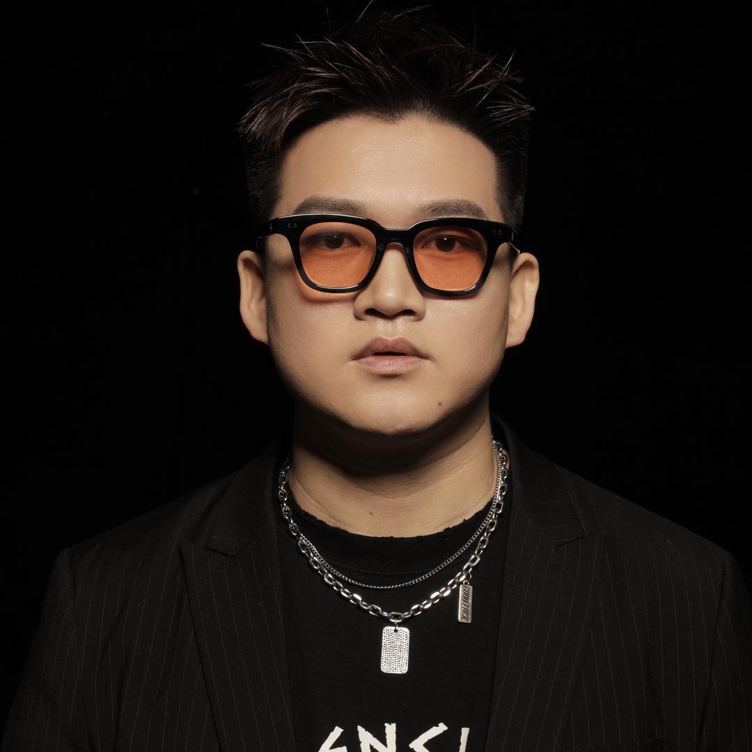 嘉铭瑞安发型设计