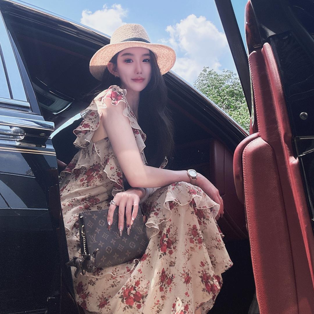 俞婧闻🎶