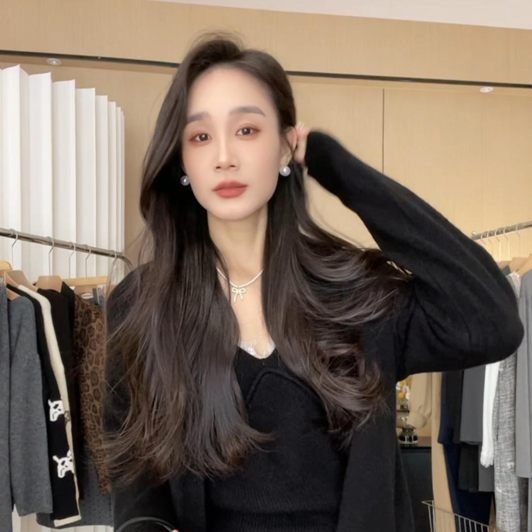 蕾蕾大小姐服饰店