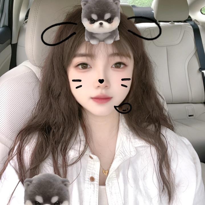 开银河A7的小姐姐