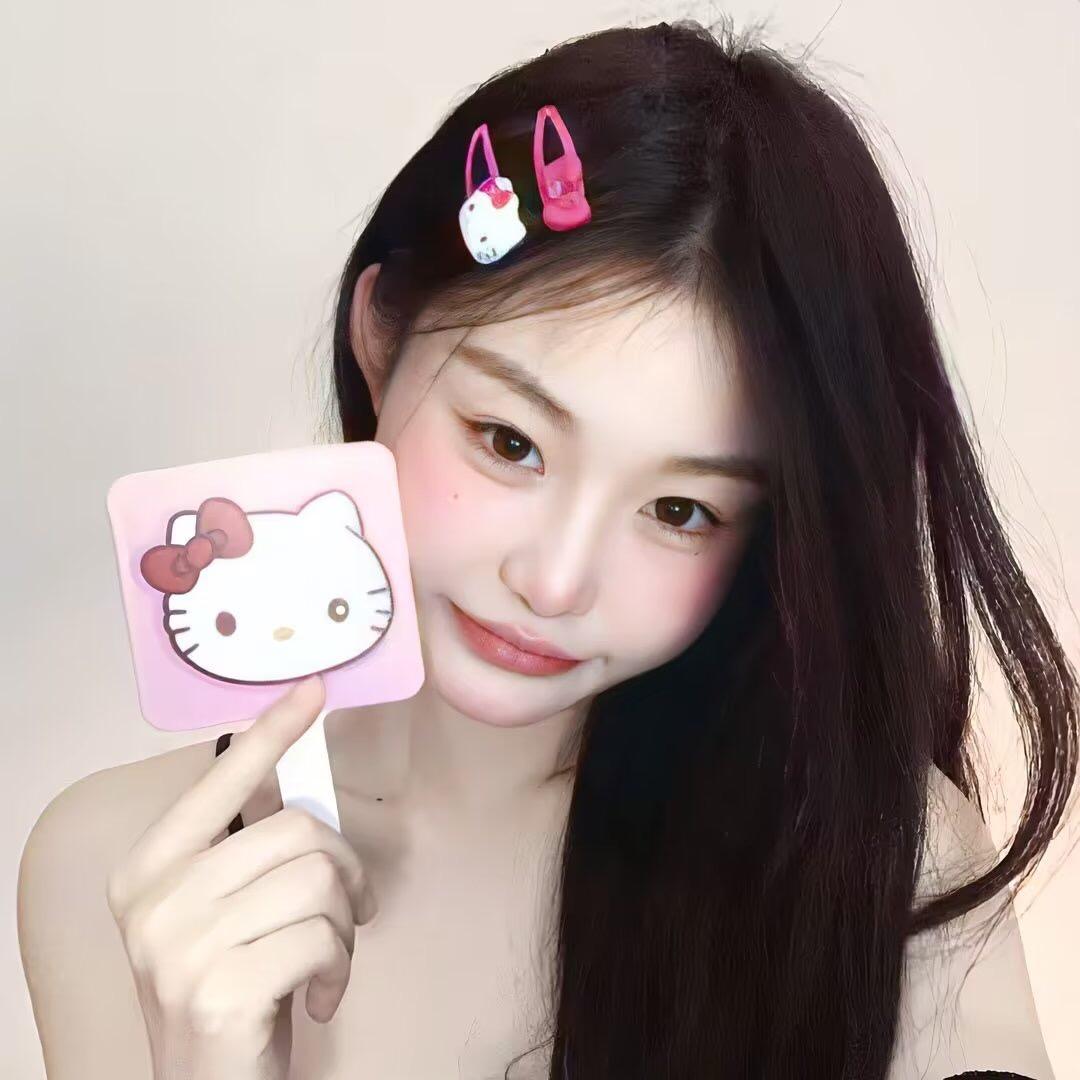 超可爱的小红吖