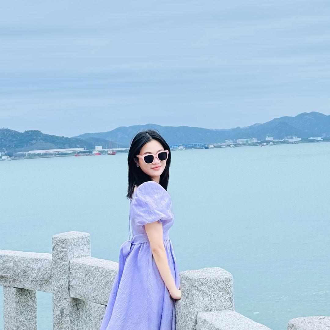 Emily 陛下